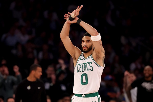 Jayson Tatum probablemente tenga una rotura del tendón de Aquiles